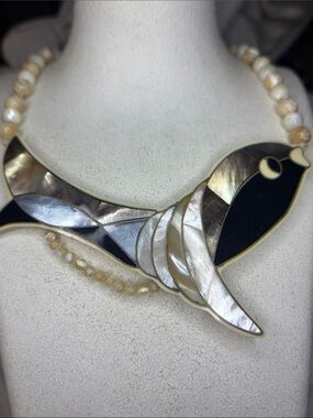 Lee Sands peacock agate mother of pearl abalone shell unsigned necklace